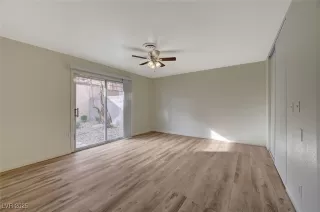 Photo #5: 2648655 Listing