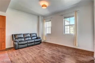 Photo #5: 2648665 Listing 