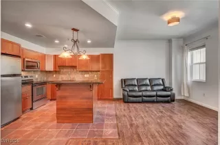 Photo #6: 2648665 Listing 