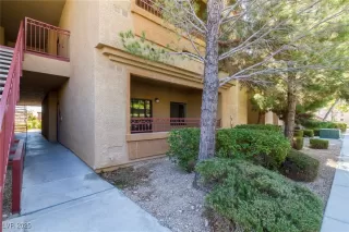 Photo #1: 2648699 Listing 
