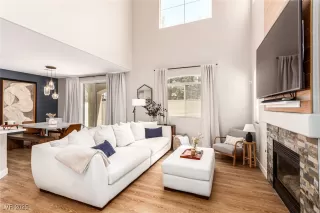 Photo #2: 2648710 Listing 