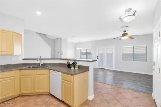 Photo #5: 2648726 Listing 