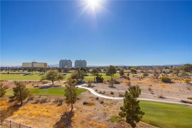 MLS: 2648738 Condo For Sale