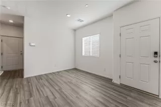 Photo #4: 2648743 Listing 