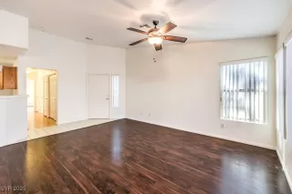 Photo #5: 2648776 Listing