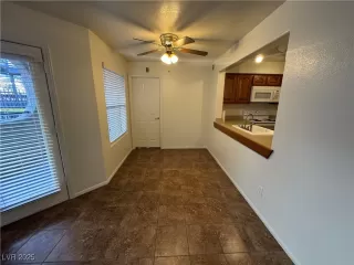 Photo #5: 2648801 Listing 