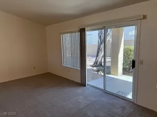 Photo #3: 2648802 Listing 