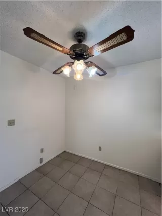 Photo #2: 2648855 Listing