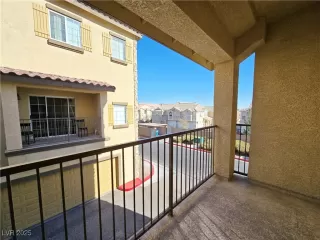 Photo #3: 2648927 Listing 