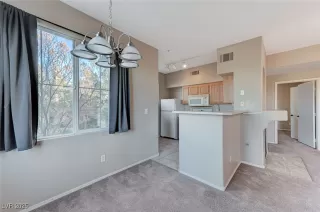 Photo #6: 2648935 Listing 