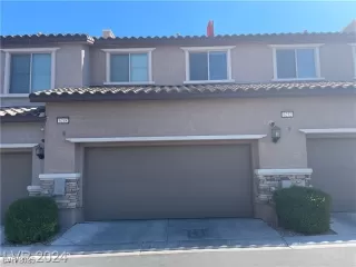 Photo #1: 2648947 Listing 