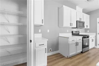 Photo #5: 2648950 Listing 