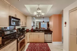 Photo #4: 2648973 Listing 