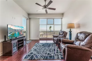 Photo #6: 2648985 Listing