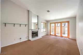 Photo #3: 2648993 Listing 