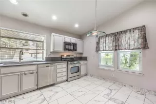 Photo #5: 2648993 Listing 