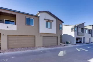 Photo #2: 2648997 Listing 