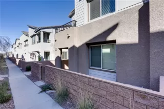 Photo #5: 2648997 Listing 