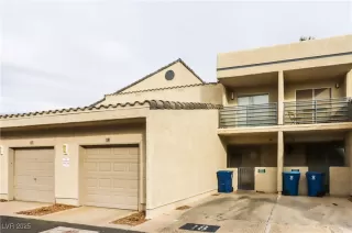 Photo #1: 2649011 Listing 