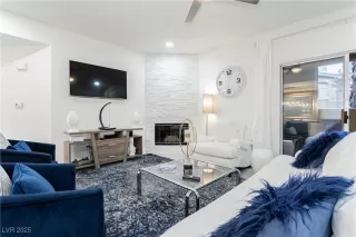 Photo #5: 2649017 Listing 