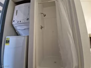 Photo #6: 2649048 Listing 