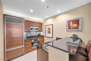 Photo #5: 2649068 Listing