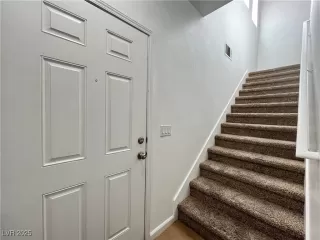 Photo #3: 2649106 Listing 