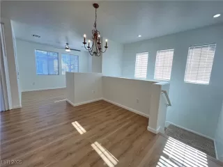 Photo #5: 2649106 Listing 