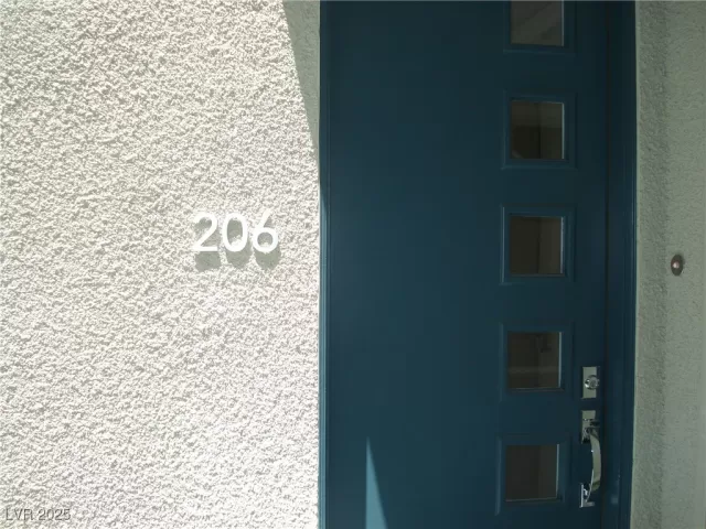 MLS: 2649163 Condo For Sale