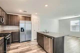 Photo #3: 2649218 Listing 