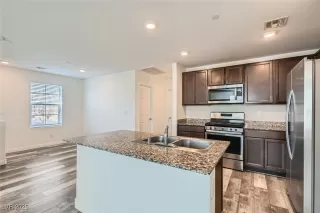 Photo #4: 2649218 Listing 