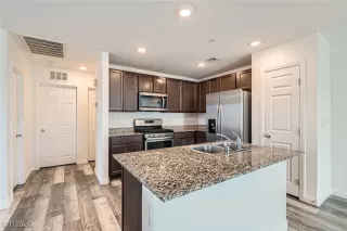 Photo #5: 2649218 Listing 