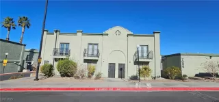 Photo #2: 2649308 Listing