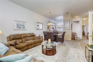 Photo #6: 2649331 Listing 