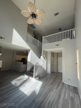 Photo #4: 2649401 Listing 