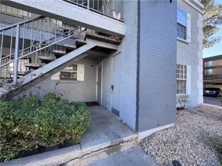 Photo #2: 2649406 Listing 