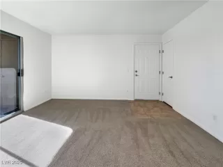 Photo #2: 2649428 Listing