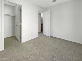 Photo #4: 2649428 Listing