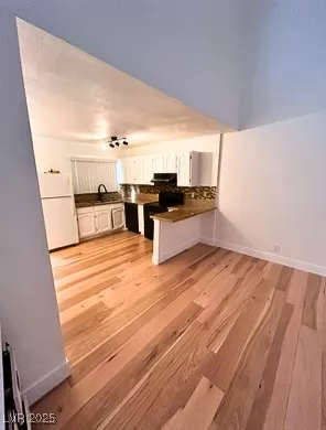 Photo #2: 2649433 Listing 