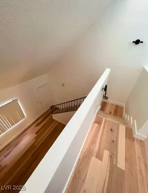 Photo #6: 2649433 Listing 