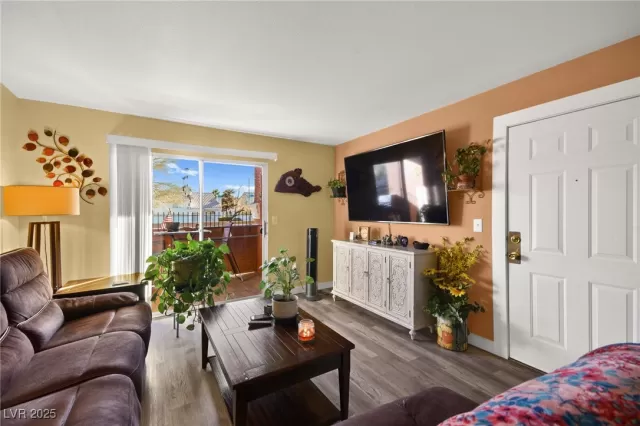 MLS: 2649435 Condo For Sale