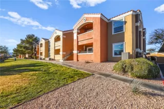 Photo #5: 2649435 Listing