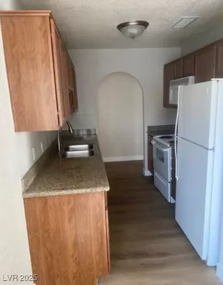 Photo #1: 2649440 Listing 