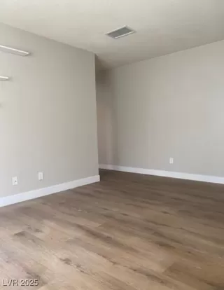 Photo #6: 2649440 Listing 