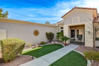 Photo #4: 2649496 Listing