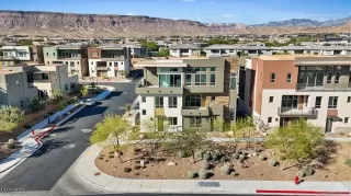 Photo #2: 2649520 Listing 