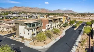 Photo #3: 2649520 Listing 