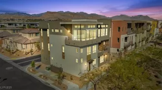 Photo #6: 2649520 Listing 