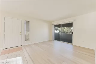 Photo #6: 2649630 Listing