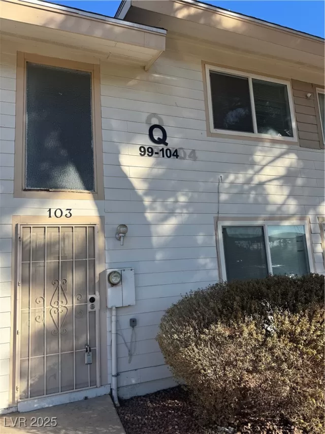 MLS: 2649631 Condo For Sale